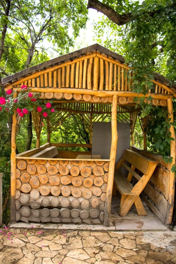 Lucy B&B Garni Exterior foto